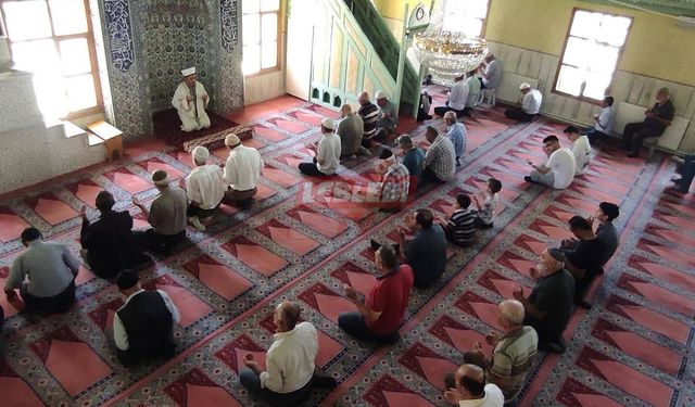 İskilip'te İlçe Genelinde Camilerde Yağmur Duası Yapıldı