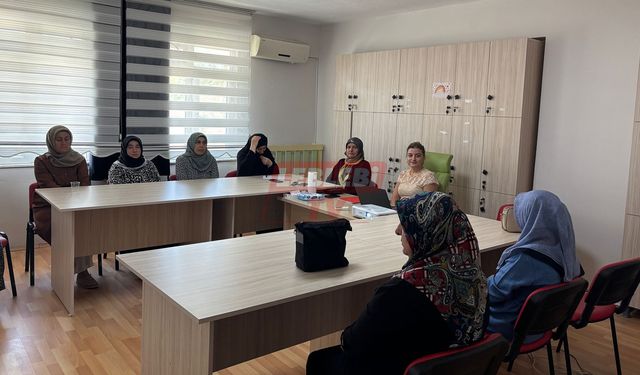Kursiyerlere Aile ve Sosyal Ağlar Anlatıldı