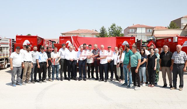 Çiftçilere %70 Hibeyle Yem Karma Makinesi Dağıtıldı