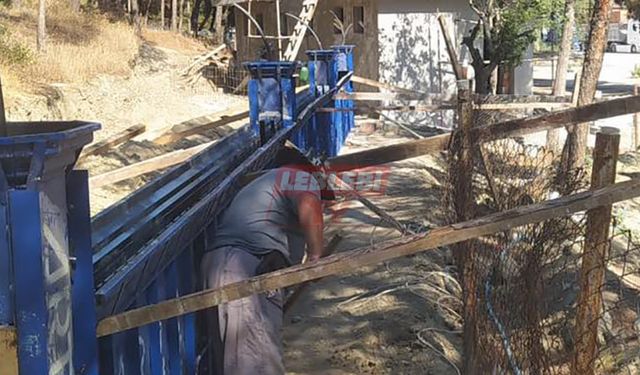 Koyunbaba Türbesine İstinat Duvarı Yapıldı