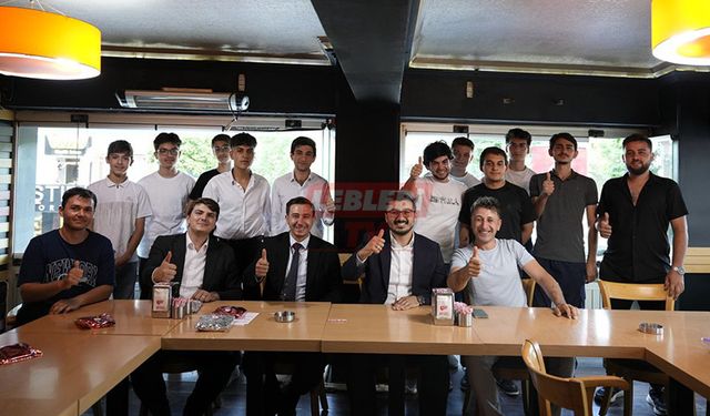 "Gençlik, En Fazla İhmal Edilen Kesim Hâline Geldi"