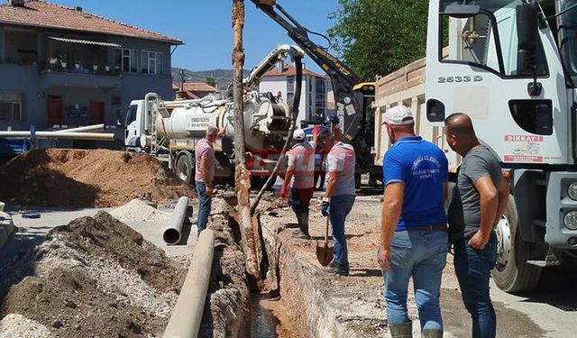 Sık Sık Sorun Çıkaran Su Hattı Yenilendi