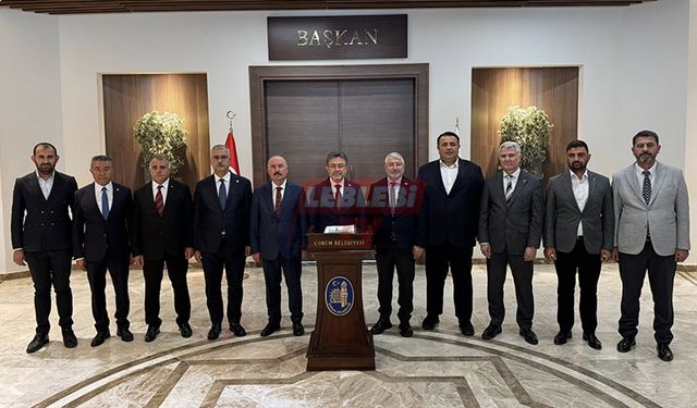 Bakan Yumaklı Başkan Aşgın ile Çorum’un Gelişimini Görüştü