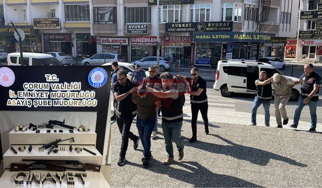 Silah Tacirlerine 2 Tutuklama