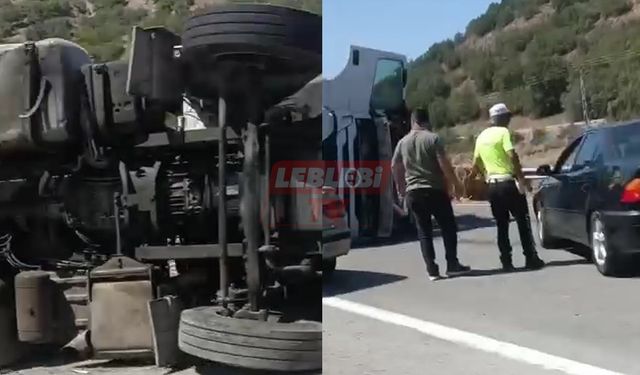 Balya Yüklü Tır Devrildi: 1 Yaralı