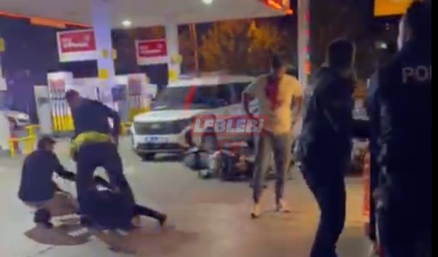 Benzinlikte Sopalar Havada Uçuştu