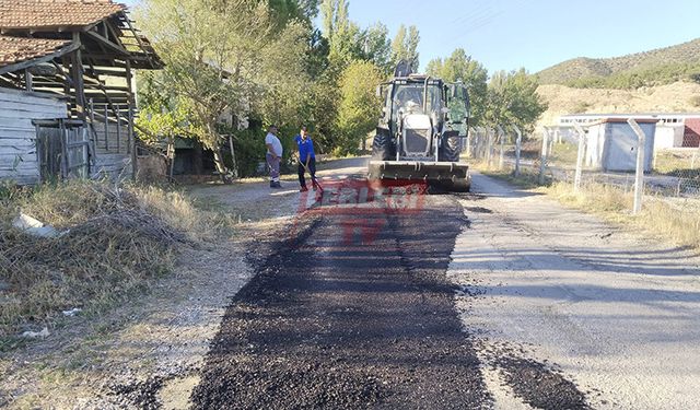 Osmancık Belediyesi Bozuk Yol Bırakmamakta Kararlı