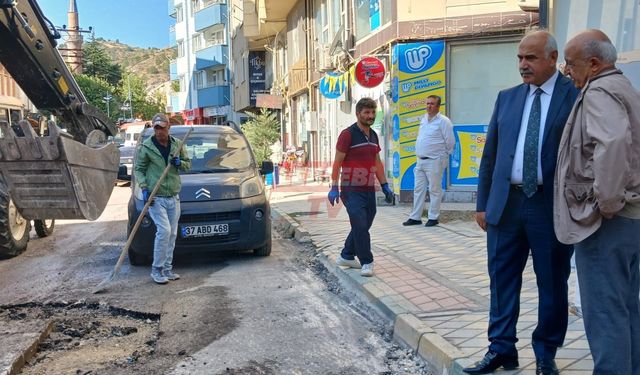 İskilip’te Asfalt Yenileme Çalışmaları Başladı