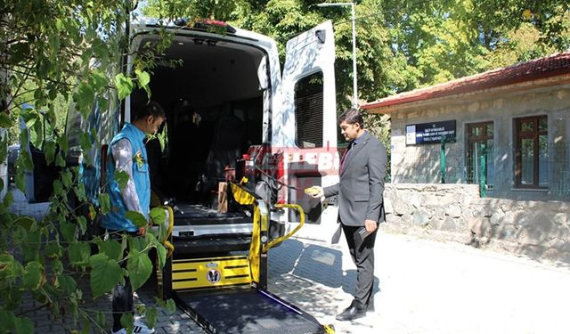 İskilip’te Engelli Ve Yaşlılar Hibe Araçla Taşınacak