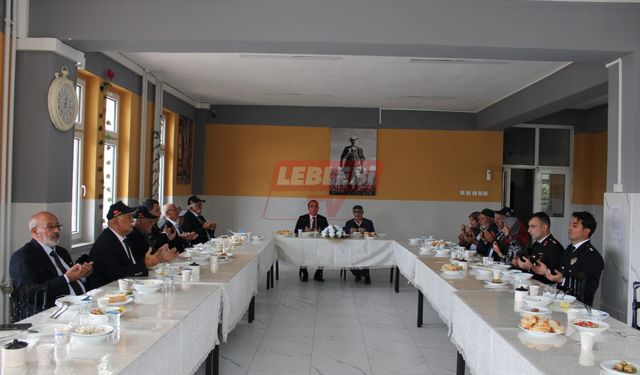 Kaymakam Polat, Gaziler Onuruna Yemek Verdi