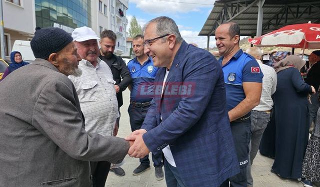 Başkan Ünlü Her Fırsatta Vatandaşların Arasında