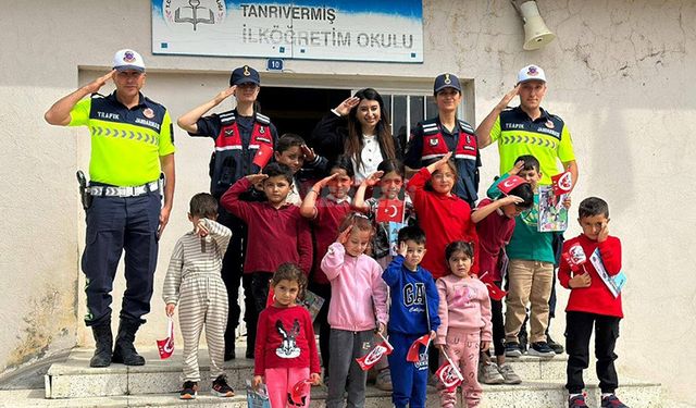Jandarma Okul Çevresi Ve Servisleri Denetledi