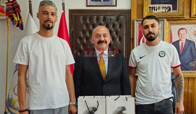 Başkan İsbir, “Gençlerin Yanında Olmaya Devam Edeceğiz”