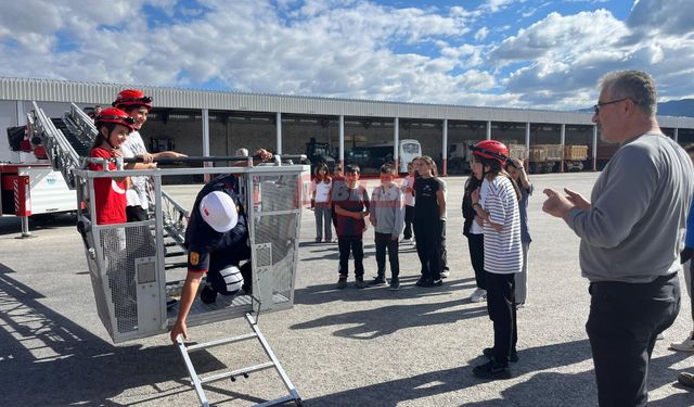 Osmancık'ta Öğrenciler İtfaiyecilik Mesleğini Deneyimledi