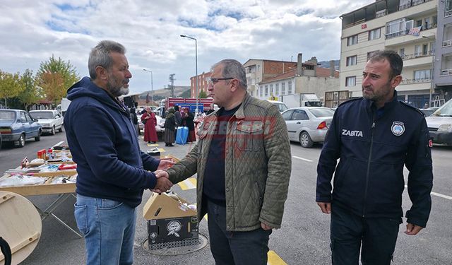 Başkan Ünlü Yine Halkla İç İçe