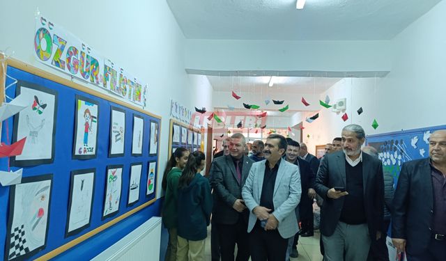 Kendileri Küçük Ama Kalpleri Büyük