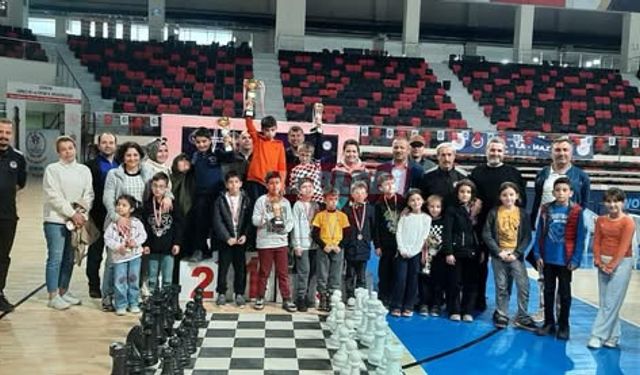 Amatör Spor Haftası Satranç Turnuvası Tamamlandı