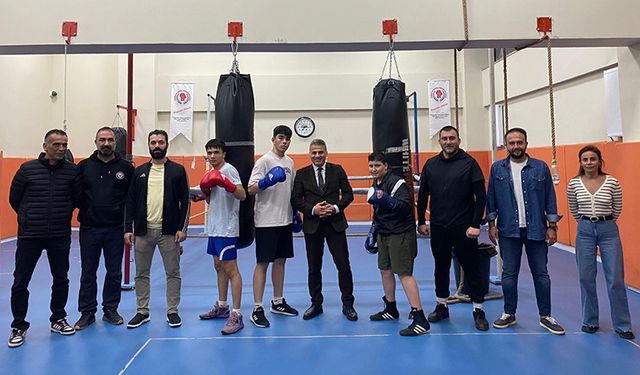 Demirkıran Boks Antrenmanını Ziyaret Etti