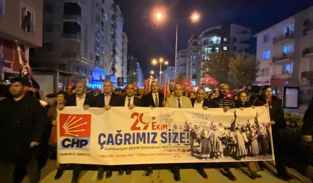 CHP İl Örgütü’nden Coşkulu Fener Alayı