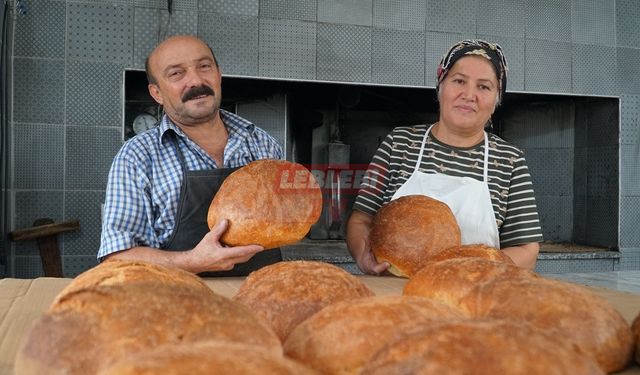 Kadın Girişimci Evinin Alt Katında Açtığı Fırında Köyünün Geleneksel Ekmeğini Üretiyor
