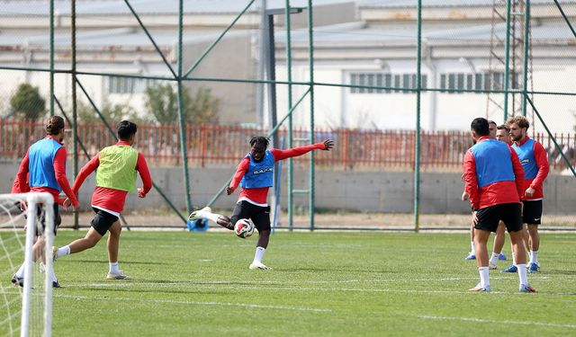 Arca Çorum FK, Esenler Erokspor İçin Taktik Geliştiriyor