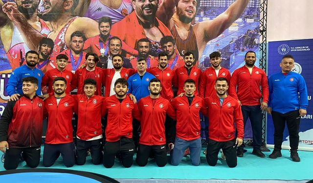 Belediyesporlu Güreşçiler Ankara’da Esti