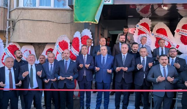 MHP Sungurlu İlçe Binası Dualarla Hizmete Açıldı