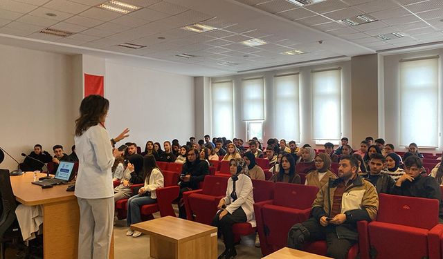 Hitit Üniversitesinde TÜBİTAK Projeleri Eğitimleri Düzenlendi