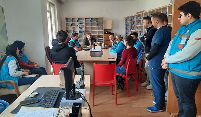 Sağlık Müdürü Zehir Acil Ve UMKE Çalışanları İle Buluştu