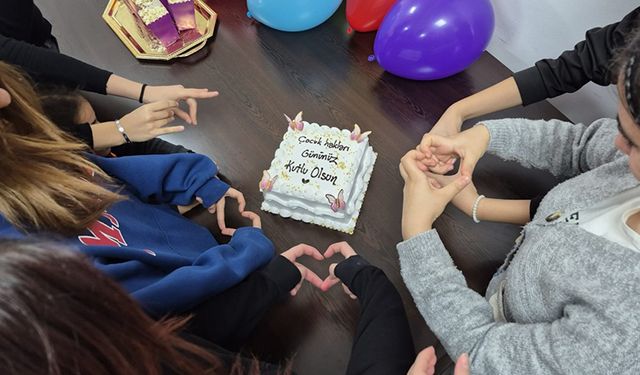 Çocuk Hakları Gününü Kutladılar