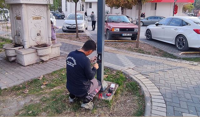 Belediye Parklardaki Arızaları Giderdi