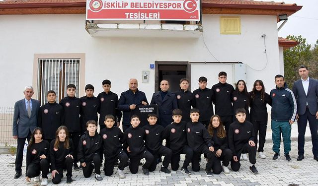 İskilip Belediye Spor Kulübüne Anlamlı Ziyaret