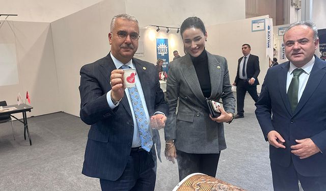 Milletvekillerinden Çorum Standına İlgi