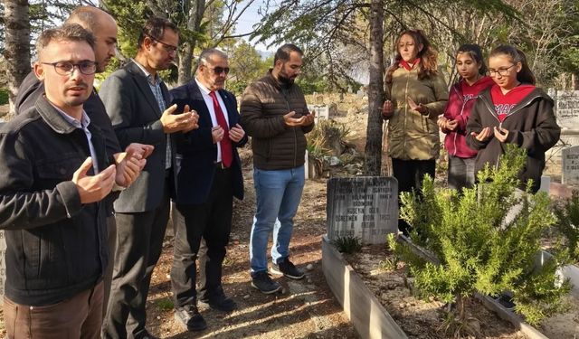 Dodurga’da Merhum Öğretmenler Dualarla Yad Edildi