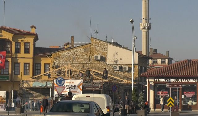 Çorum’da Duygulandıran Anlar! Ataya Saygı İçin Hayat Durdu