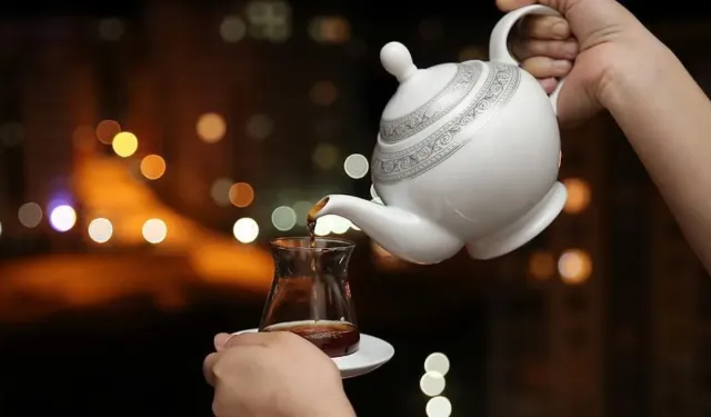 Ünlü Çay Markasında Skandal! Vatandaşa Çay Diye Bunu İçirmişler!