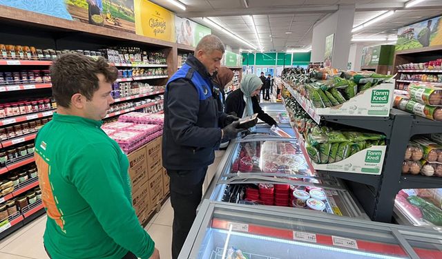 Zabıta Ekiplerinden Marketlere Aralıksız Denetim