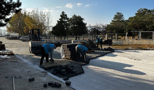 Sungurlu Belediyesi Parke ve Bordüre Hız Verdi