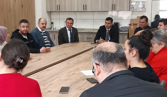 Kaymakam Akman Öğretmen ve Öğrencilerle Buluştu