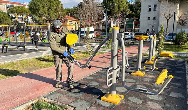 Parklardaki Oyun Ve Spor Grupları Onarıldı