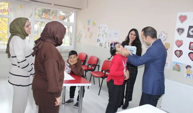 Kaymakam Polat Özel Öğrencileri Ziyaret Etti