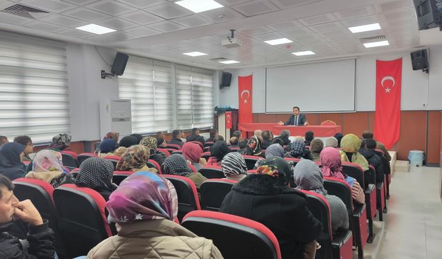 Laçin’de Milli Eğitim Müdürü Aksungur, Velilerle Buluştu