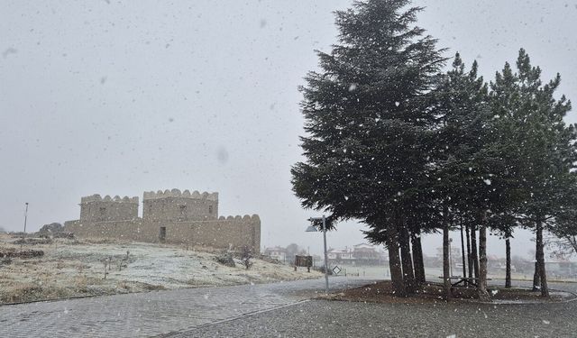 Hattuşa Antik Kenti Beyaza Büründü