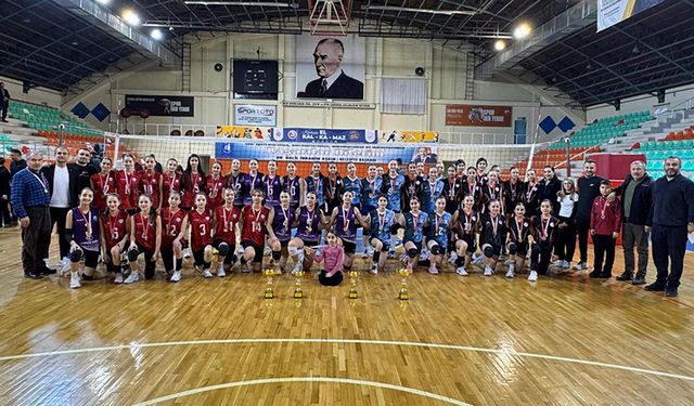 Kulüplü Küçük Kızlar İl Birinciliği Finali Yapıldı