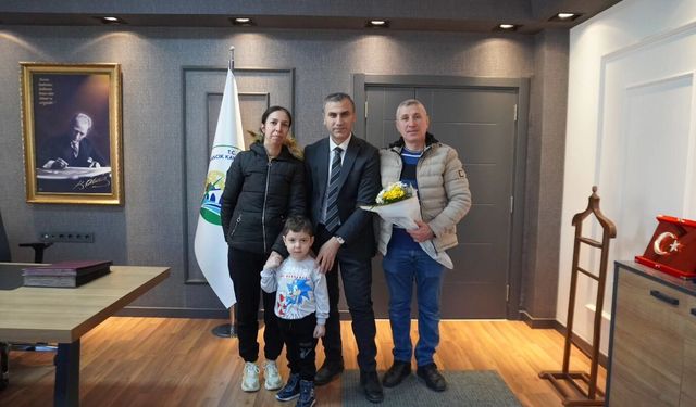 Sağlığına Kavuşan Ege, Kaymakam Duman’ı Ziyaret Etti