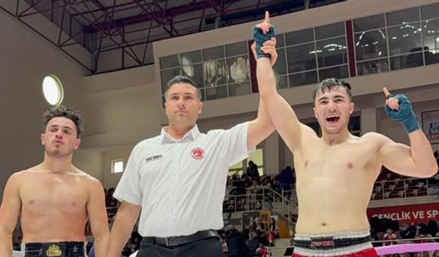 Kargılı Ziya Gündüz İstanbul Kickboks Şampiyonu