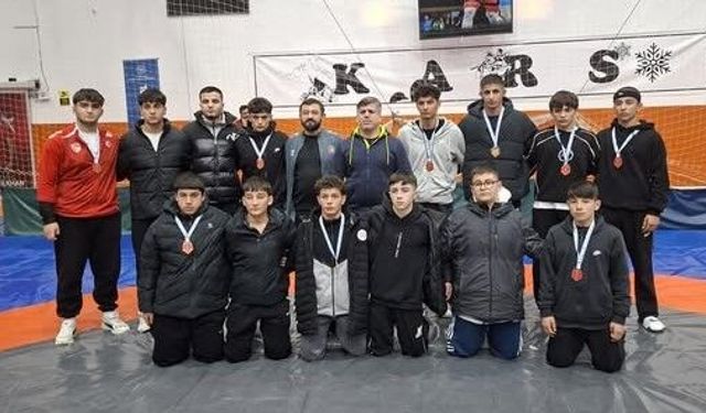 Çorumlu Sporcular Kars’ta Mindere Damga Vurdu