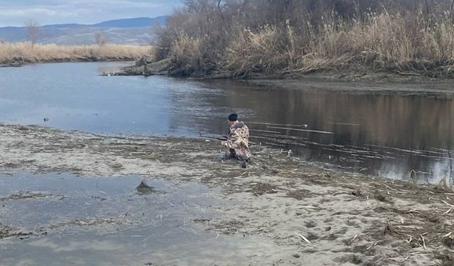Çorum'da Avlanırken Bataklığa Saplanan Kişiyi Jandarma Kurtardı