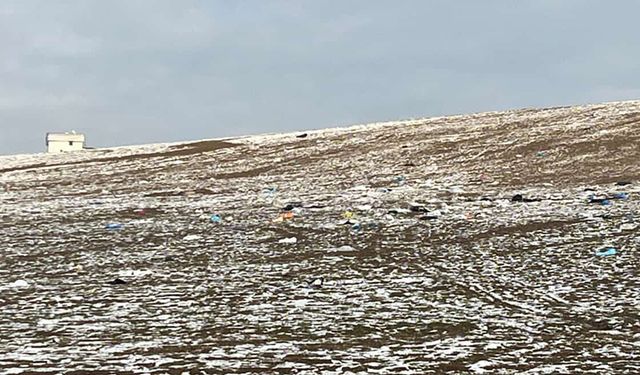 Kar Eğlencesinden Geriye Poşet Tarlası Kaldı
