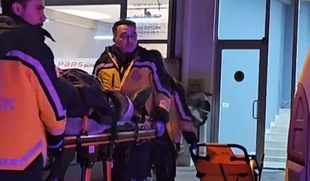 İki Bacağından Vuruldu! Kendini Vurduğunu Söyledi